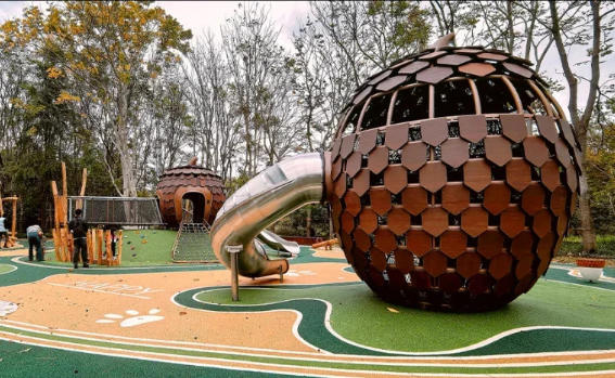 户外松果造型不锈钢滑梯定