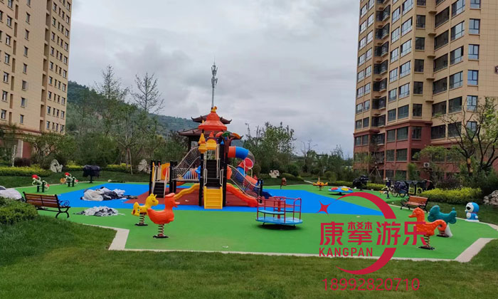 户外游乐设施