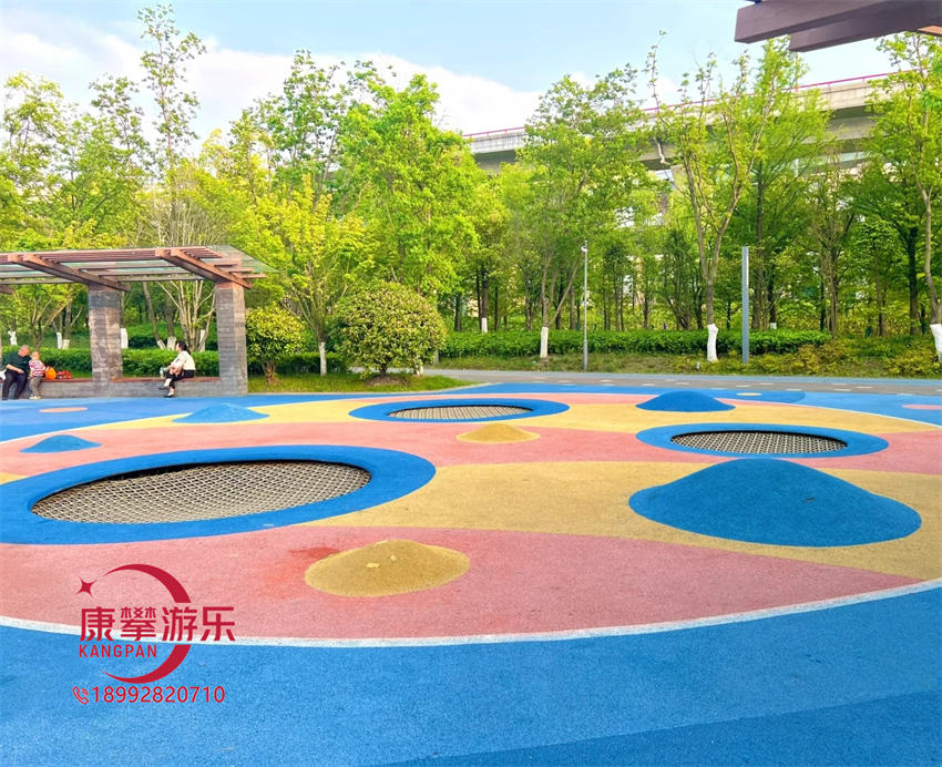 儿童游乐设施