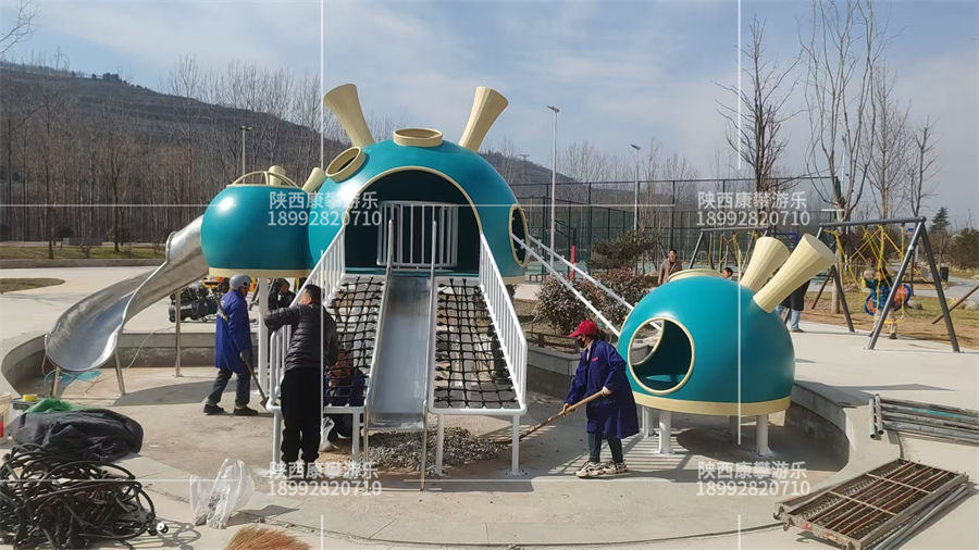 宝鸡千阳县公园多头怪